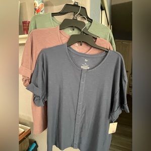 Lot of 3 Snap Front Tops Assorted Colors plum/ lime/ blue Size XXL NWT